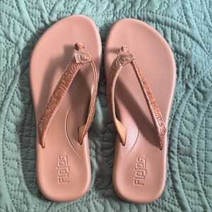 Flojos Flip Flops NEW size 9